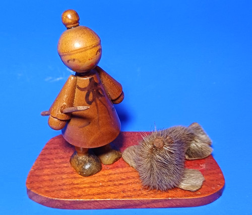 Scarce carved wood - , of