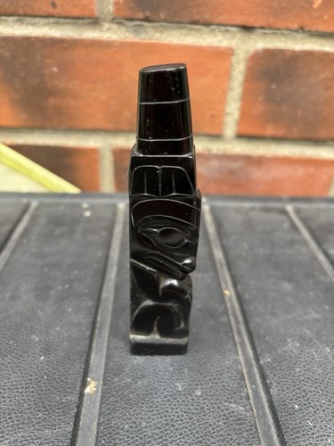 Tahnoo figure inuit - tahnoo,